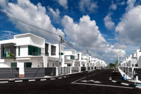 DrFiz Rumah Teratai Indah 4 bilik dan ruang tamu airconds - Semi D dua tingkat 500 meter daripada Hospital Sultanah Bahiyah Alor Setar